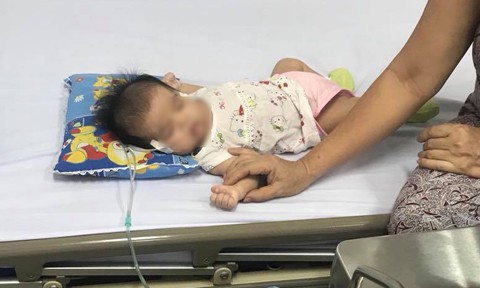 Làm rõ nghi vấn 2 trẻ chết ngạt do bị bóp mũi