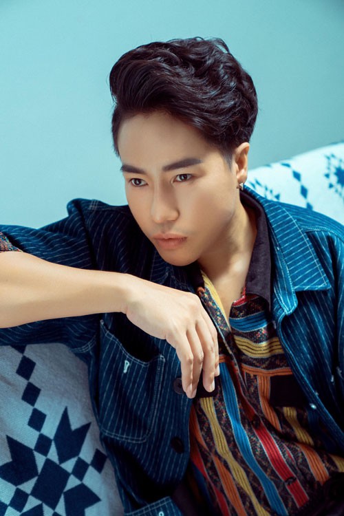 Cuộc chiến dao kéo trong showbiz Việt - Ảnh 2.