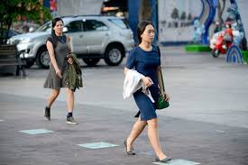 Đi bộ, xe đạp để hạn chế xe máy
