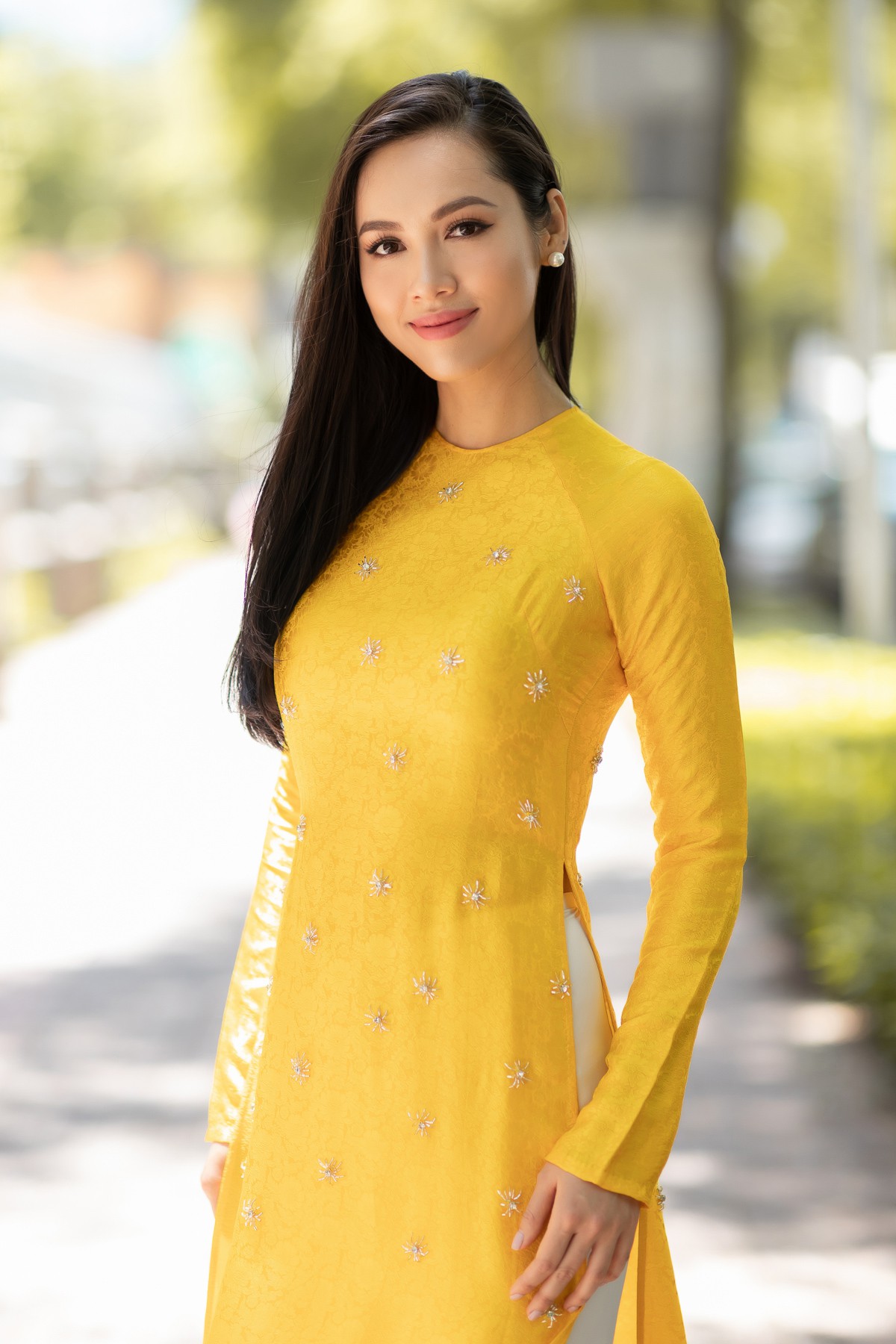 &Aacute; hậu Ho&agrave;ng My t&aacute;i xuất sau x&igrave;-căng-đan vạ miệng - Ảnh 5.