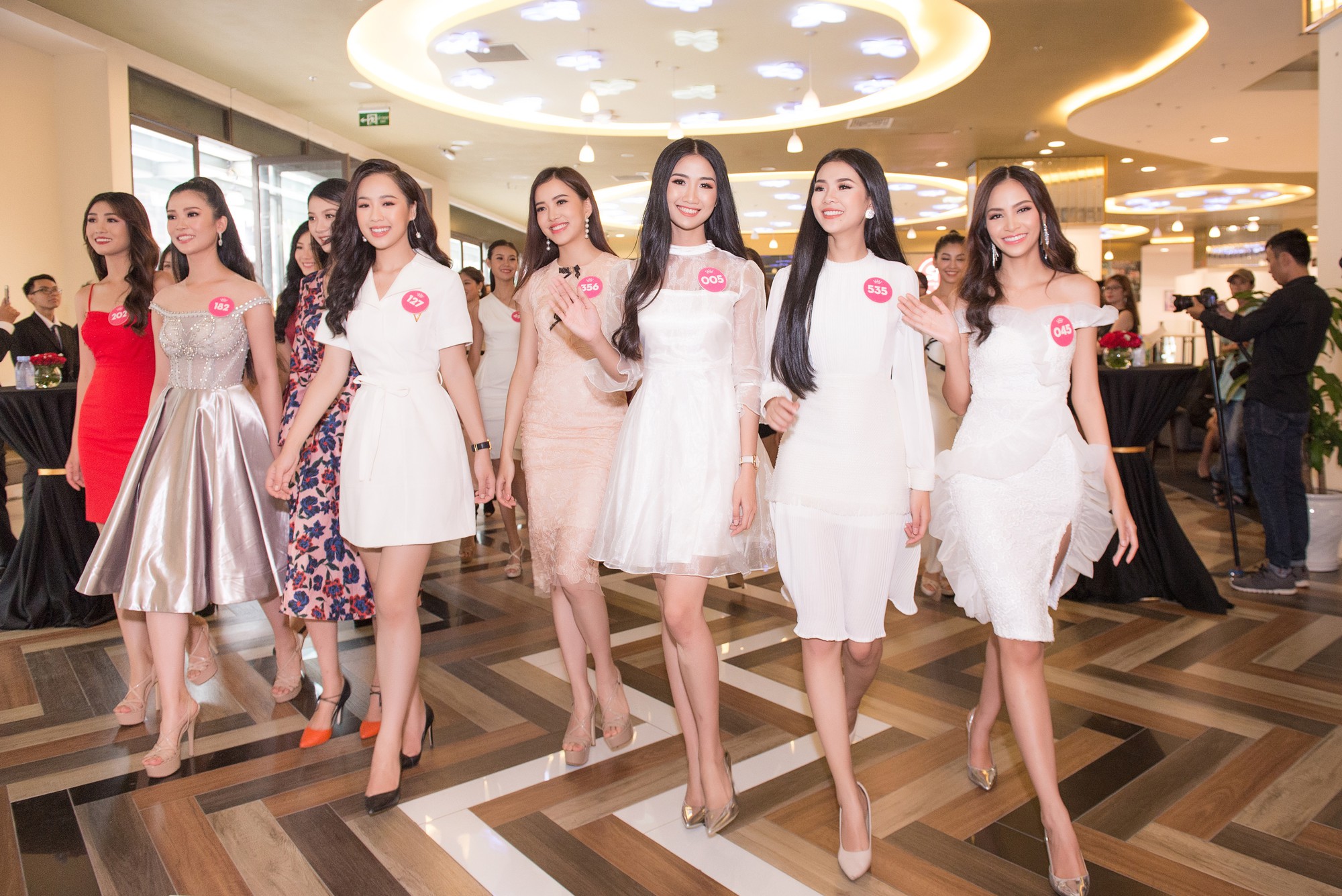 Ứng viên Hoa hậu Việt Nam 2018 chạy nước rút cho chặng đua cuối
