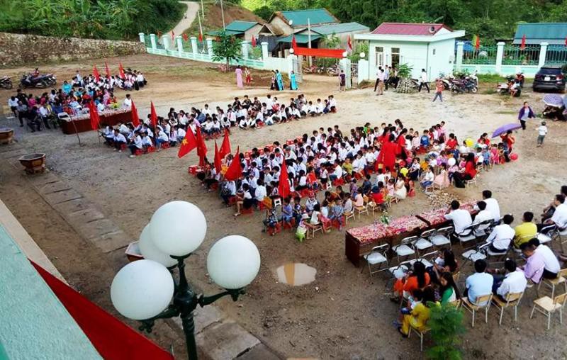 Hình ảnh khai giảng năm học mới tại vùng tâm lũ Mường Lát - Ảnh 6.