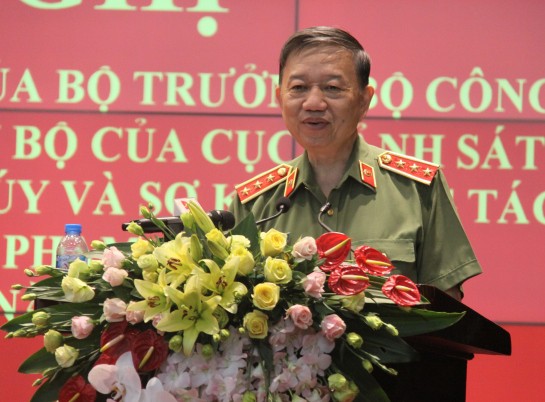 Bổ nhiệm cục trưởng v&agrave; 8 cục ph&oacute; Cục CSĐT tội phạm về ma t&uacute;y - Ảnh 2.