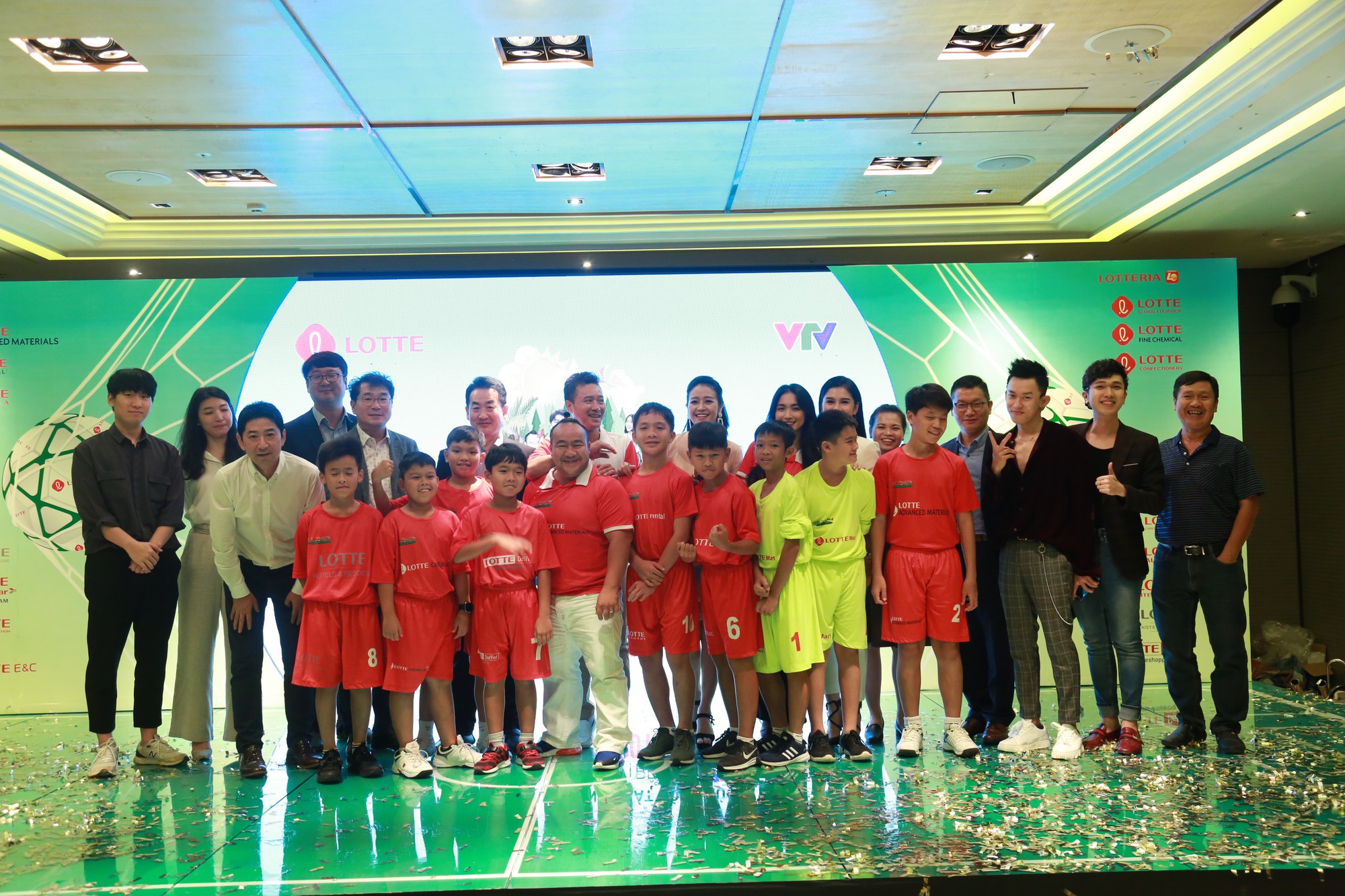 HLV Hồng Sơn, Trần Minh Chiến đào tạo cầu thủ nhí 2018