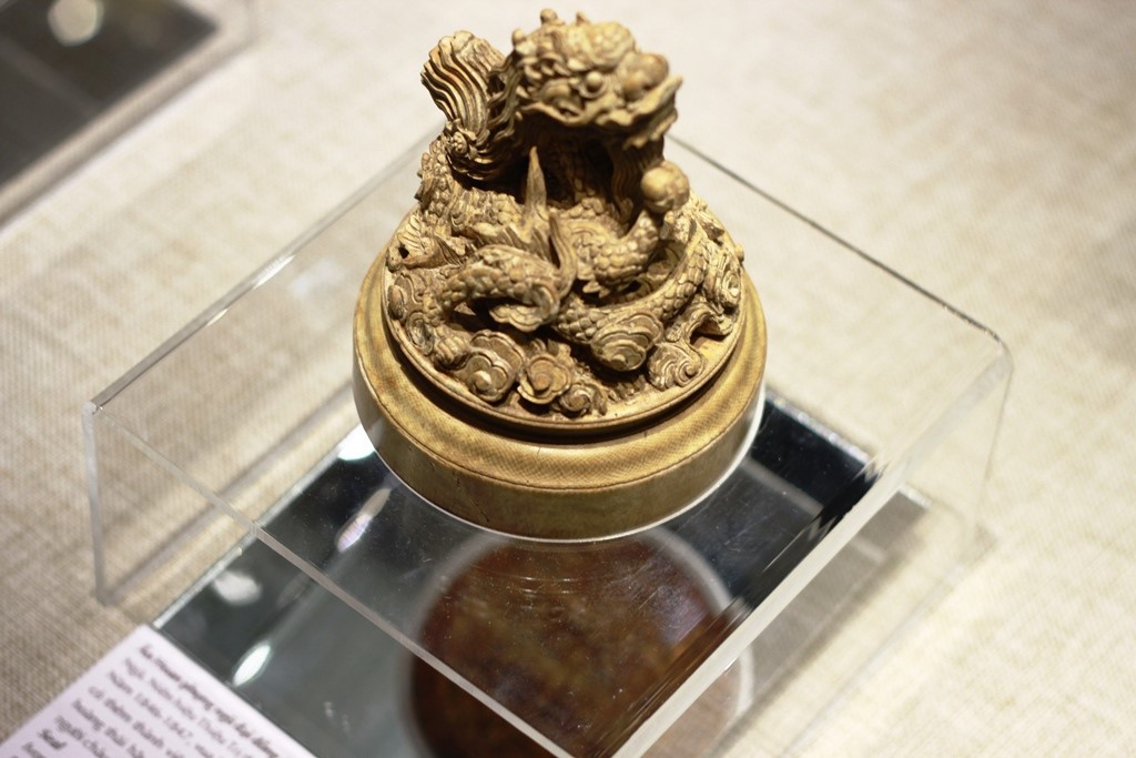 Chi&ecirc;m ngưỡng những bảo vật rồng - phượng triều Nguyễn - Ảnh 8.