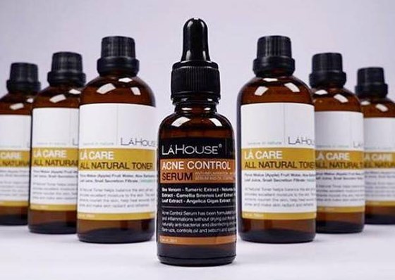 Thu hồi toàn quốc sản phẩm trị mụn Acne control serum