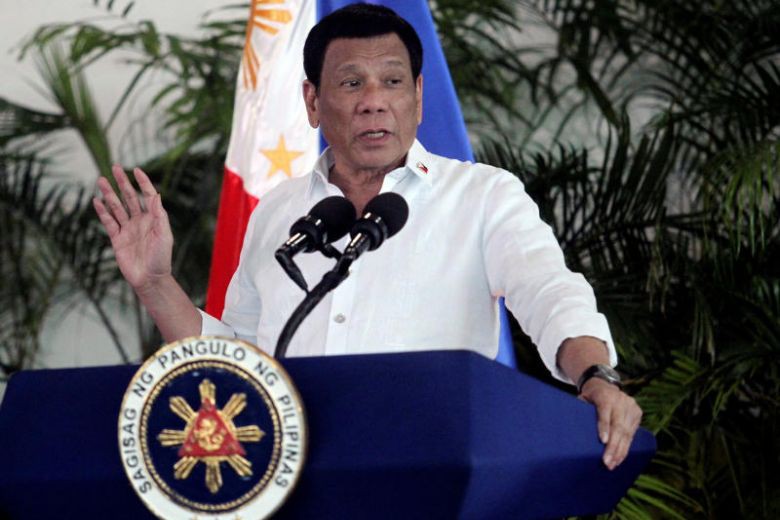 Uy tín trong nước của Tổng thống Duterte rớt thảm hại