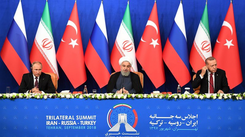 Mỹ tập trận bắn đạn thật ở Syria để &ldquo;đối ph&oacute; đe dọa từ Nga&rdquo;  - Ảnh 3.