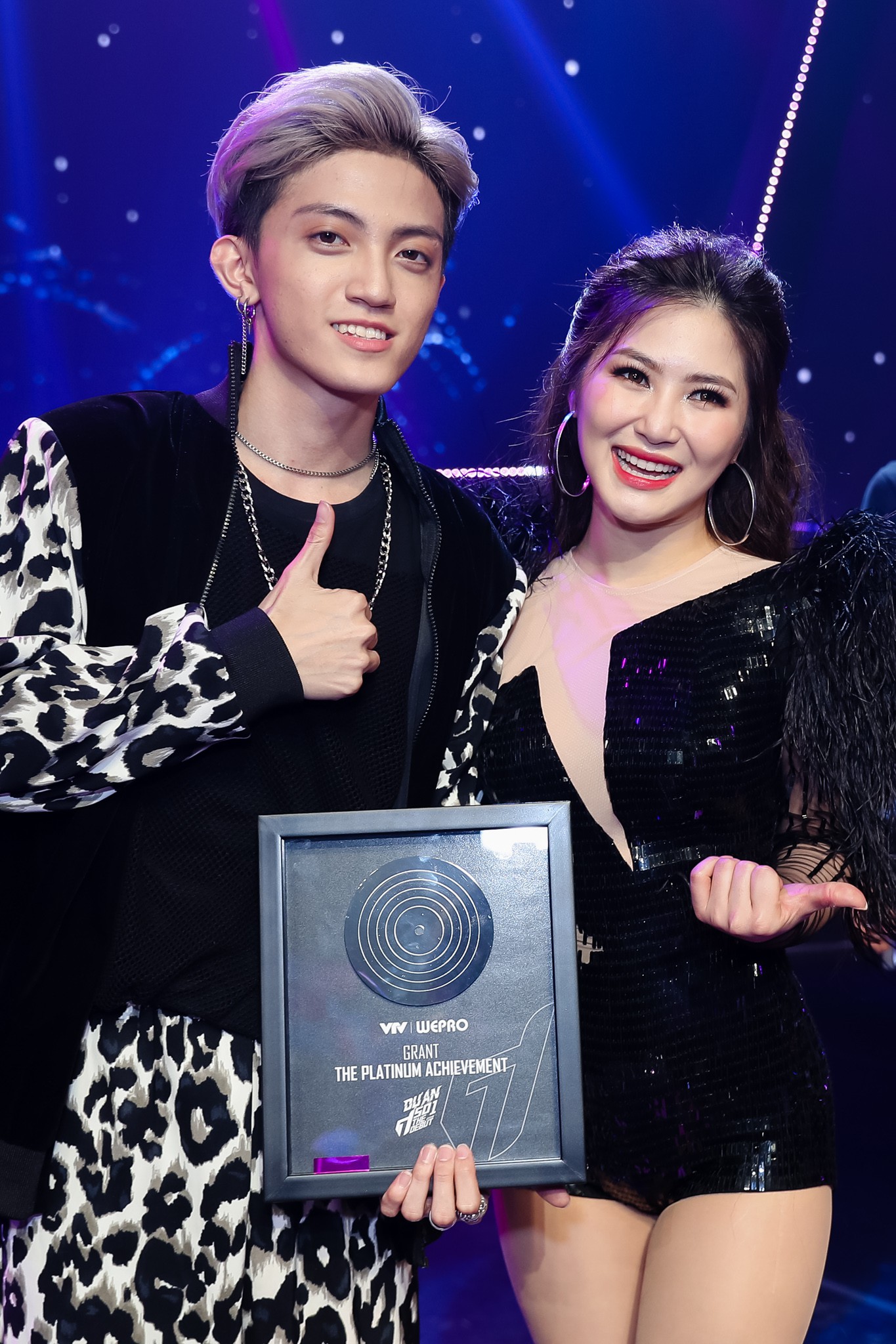 T&ugrave;ng Dương đoạt qu&aacute;n qu&acirc;n The Debut 2018 g&acirc;y tranh c&atilde;i - Ảnh 3.
