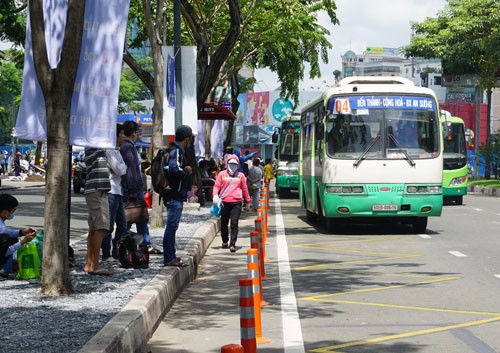 Nên dừng các tuyến buýt không hiệu quả