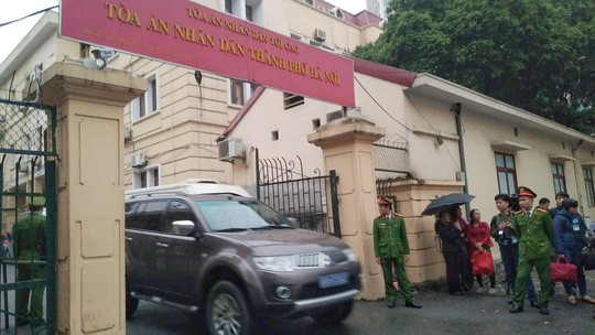An ninh thắt chặt tại tòa xử ông Đinh La Thăng và đồng phạm