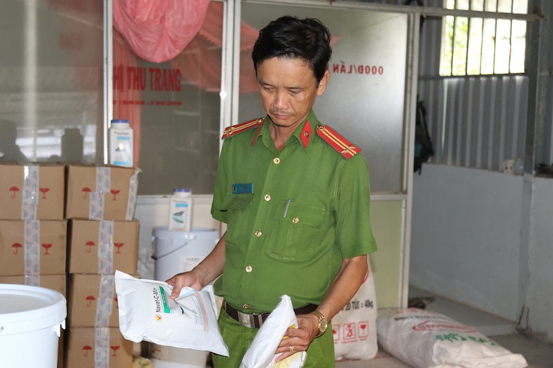 Ph&aacute;t hiện sườn heo Canada, xương ống heo Đức kh&ocirc;ng r&otilde; nguồn gốc - Ảnh 2.