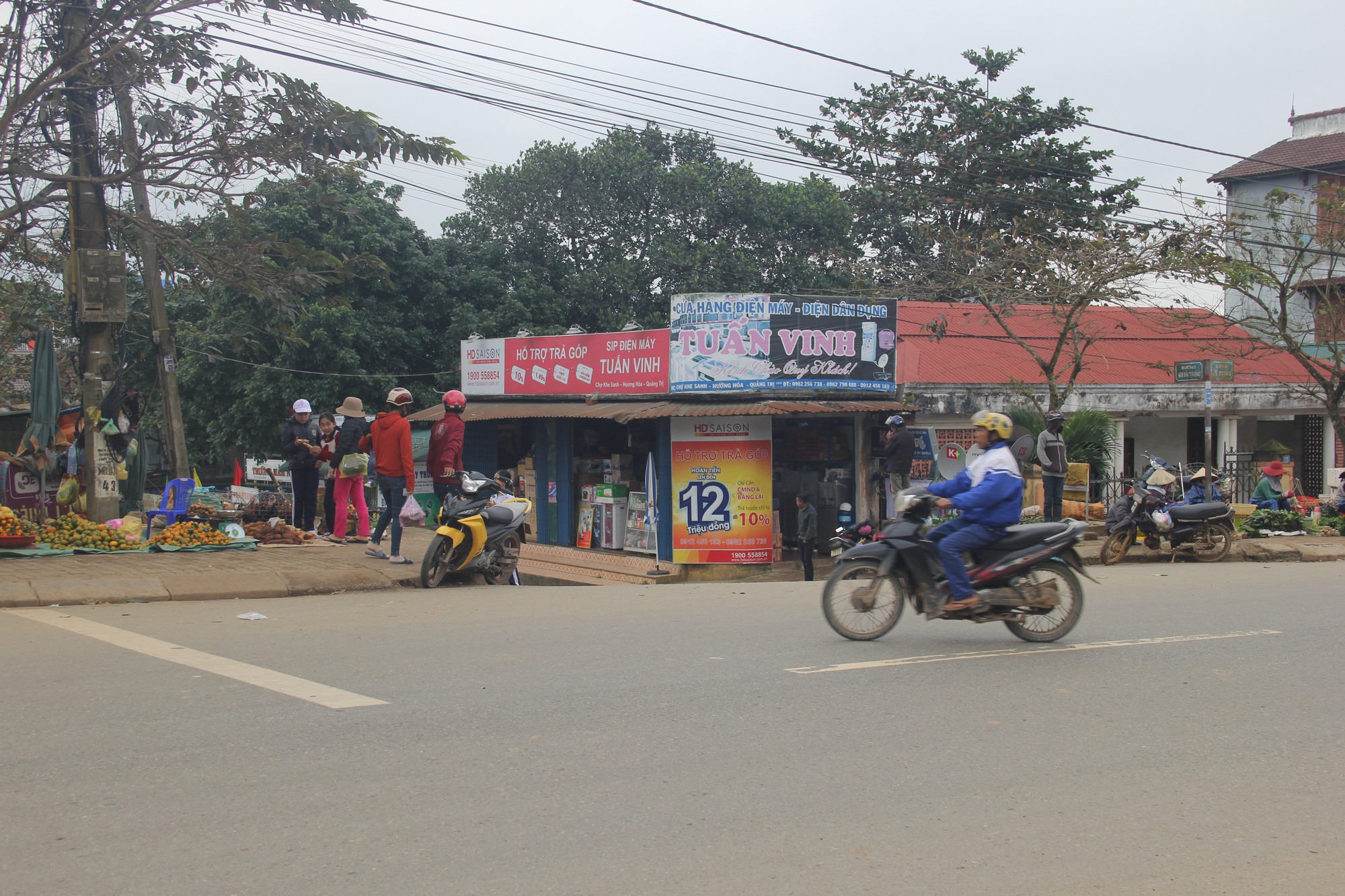 Bắt giữ nam thanh niên cướp giật túi xách người đi đường - Ảnh 2.