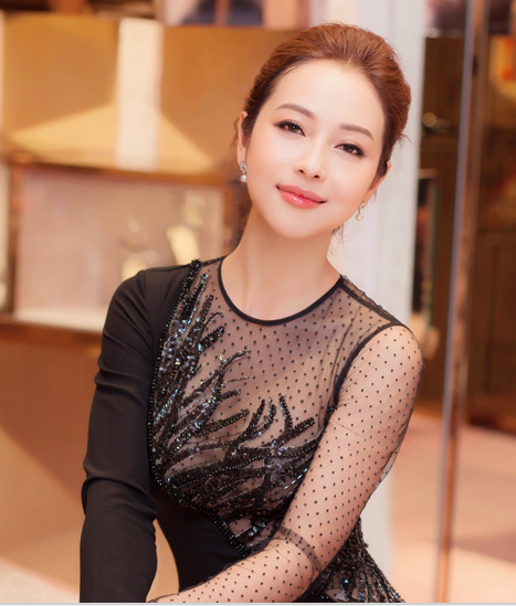 Nh&agrave; b&aacute;o Lại Văn S&acirc;m y&ecirc;u cầu g&igrave; khi l&agrave;m MC c&ugrave;ng Jennifer Phạm? - Ảnh 2.