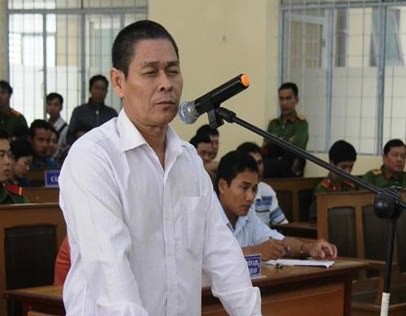 Mẹ bé gái bị dâm ô: “Con tôi tự tử vì quyết định không khởi tố vụ án”