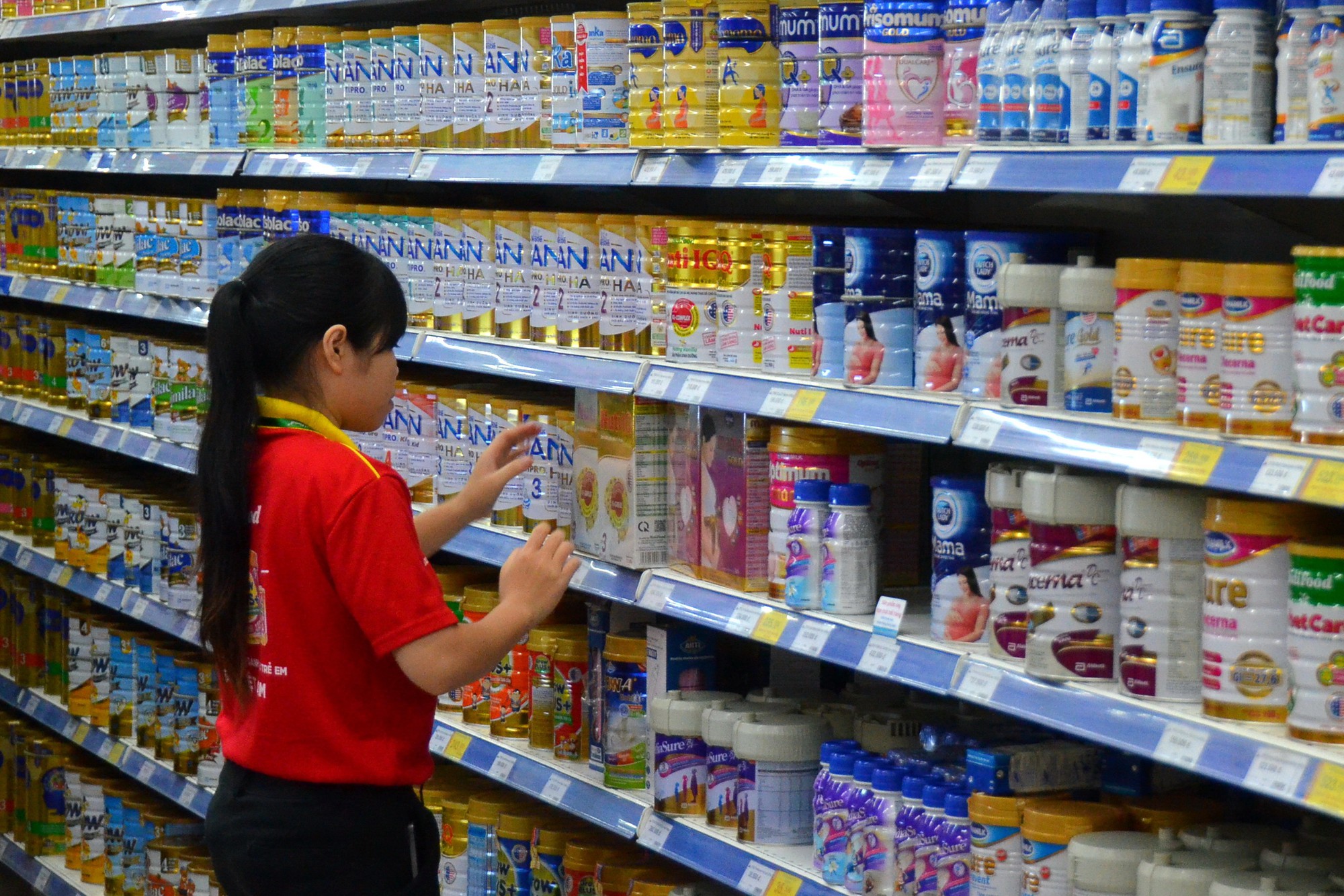 Giá sữa khó giảm mạnh