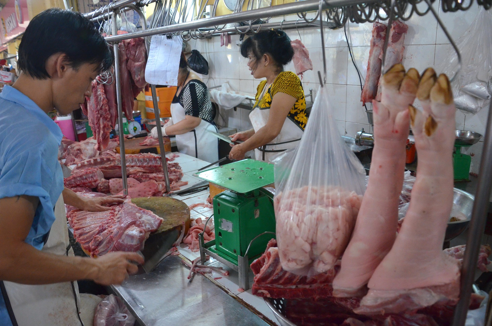 Chợ Bến Thành sẽ bán thịt heo "sạch"