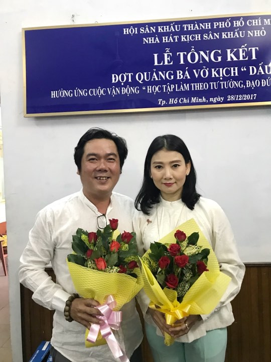 NSƯT Mỹ Uyên, đạo diễn Chánh Trực lên chức