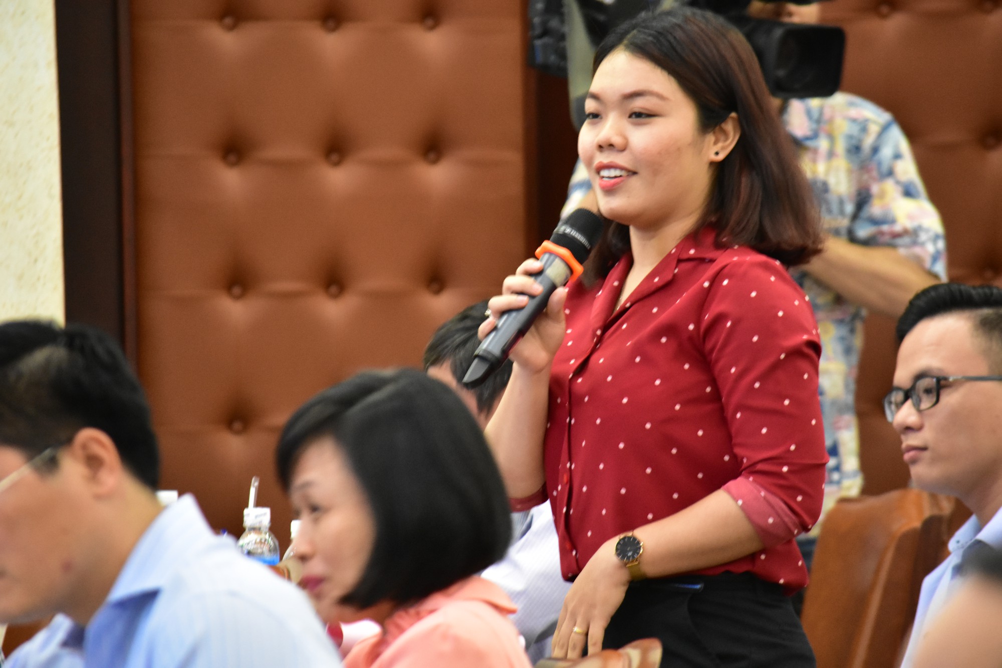 Chủ nhân câu chuyện "làm công chức vẫn phải nhờ mẹ nuôi" gặp rắc rối