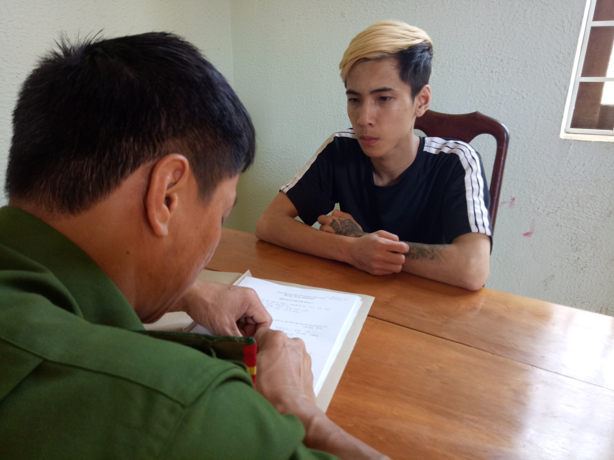 Dùng dao giải quyết mâu thuẫn, 1 thiếu niên bị đâm tử vong
