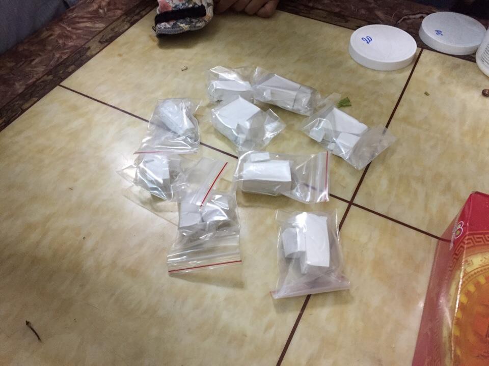 TP HCM: Bắt 2 tr&ugrave;m chế biến ma t&uacute;y v&agrave; thuốc lắc - Ảnh 3.