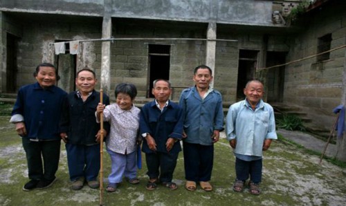 B&iacute; ẩn về ng&ocirc;i l&agrave;ng người l&ugrave;n tại v&ugrave;ng cao Trung Quốc - Ảnh 8.