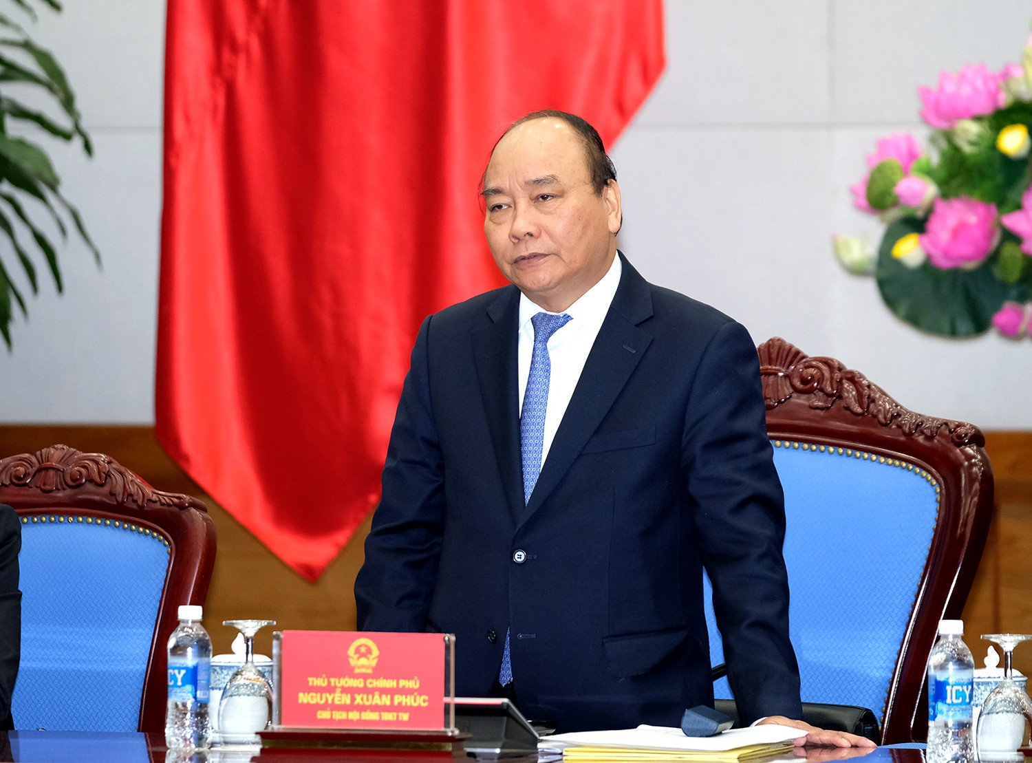 Thủ tướng yêu cầu rà soát kỹ lưỡng việc phong giáo sư, phó giáo sư