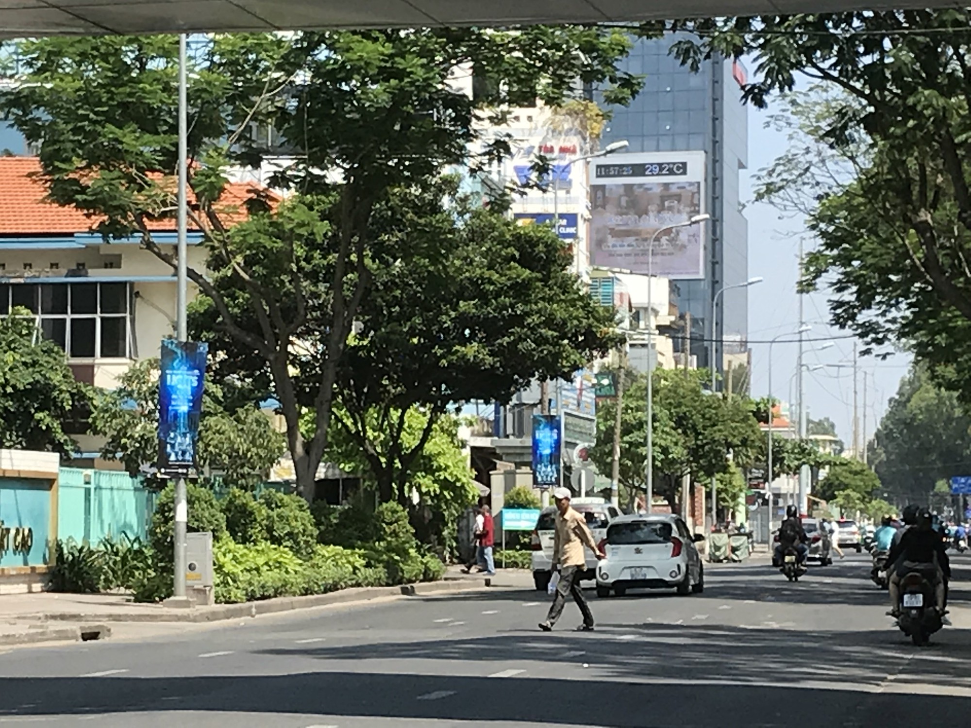 Người S&agrave;i G&ograve;n &iacute;t biết đi bộ sai sẽ ngồi t&ugrave; - Ảnh 6.
