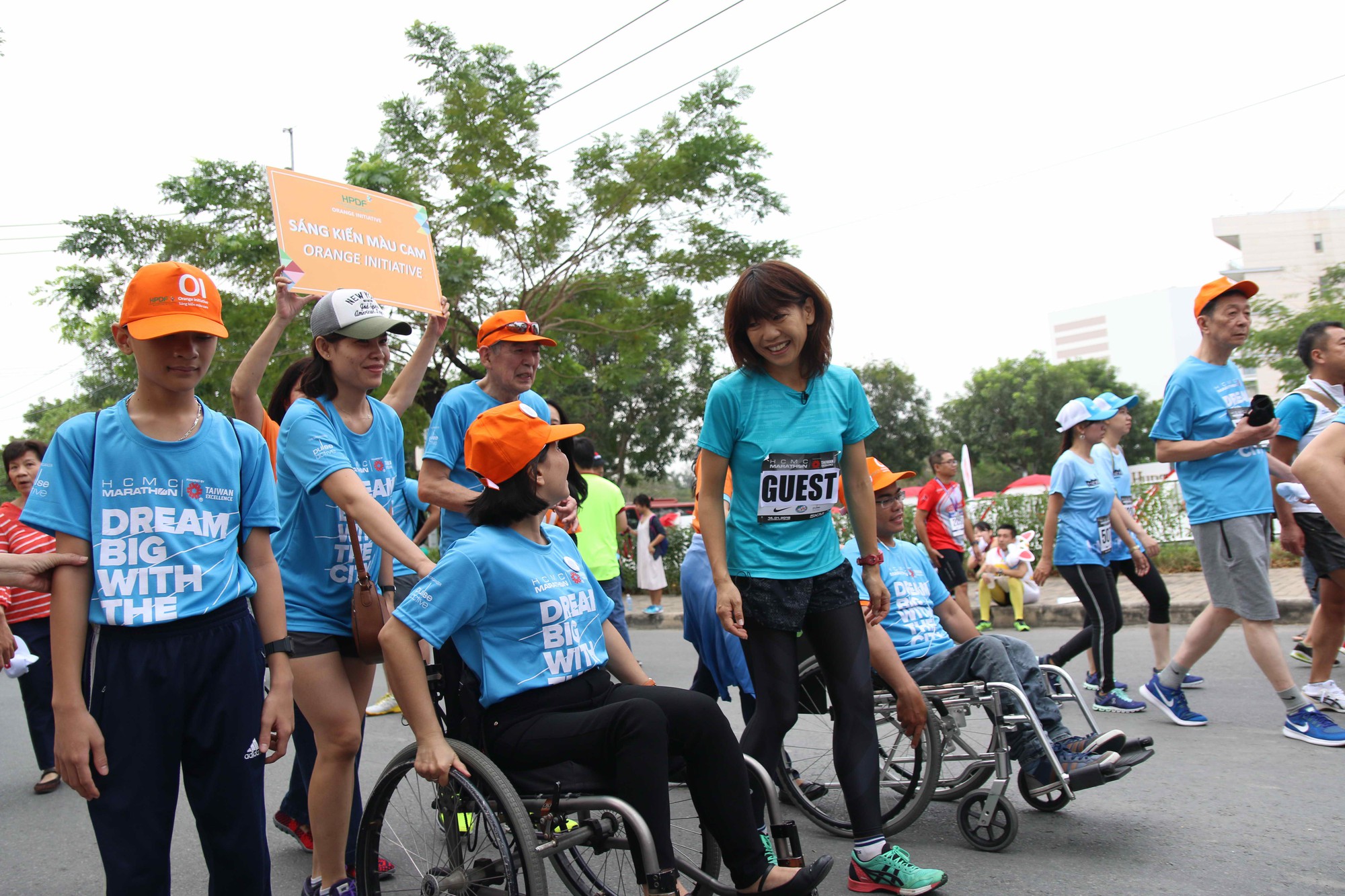 Choáng ngợp với 8.000 VĐV ở Giải Marathon TP HCM 2018 - Ảnh 1.