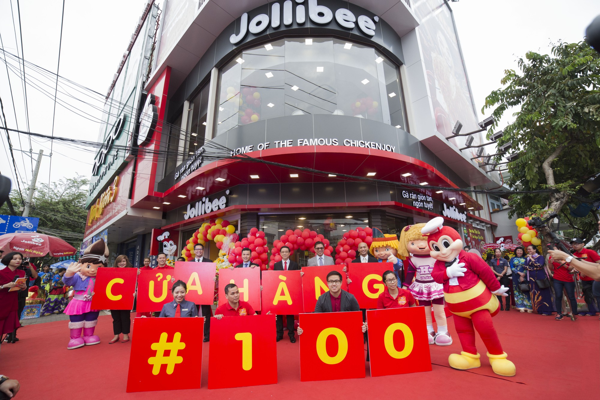 Jollibee Việt Nam mở cửa hàng thứ 100 tại Việt Nam