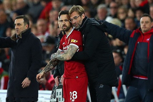Ra mắt si&ecirc;u trung vệ, Liverpool gục ng&atilde; trước Swansea - Ảnh 2.