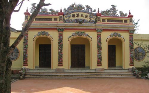 Bí ẩn cuộc đời vua Quang Trung