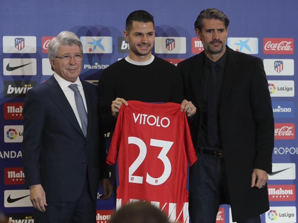 Atletico Madrid ra mắt cùng lúc 2 ngôi sao tấn công - Ảnh 5.