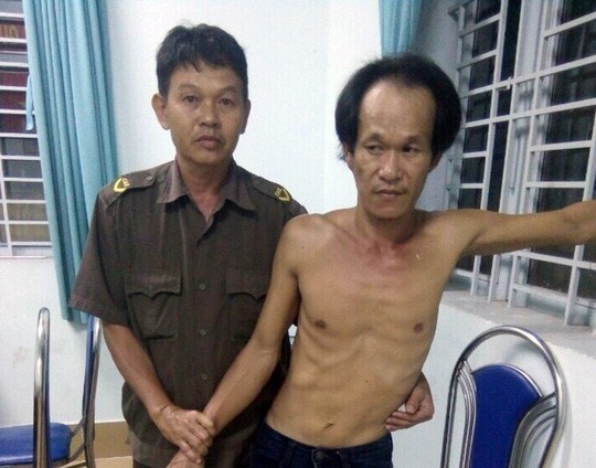 Đâm chết chủ nợ sau câu thách thức