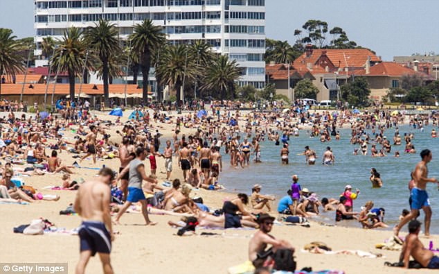 Australia nắng nóng cực điểm tan chảy cả nhựa đường