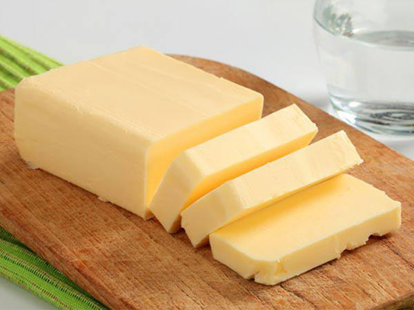 3 loại thực phẩm nhiều hóa chất nhưng mẹ vẫn hay cho con ăn - Ảnh 2.