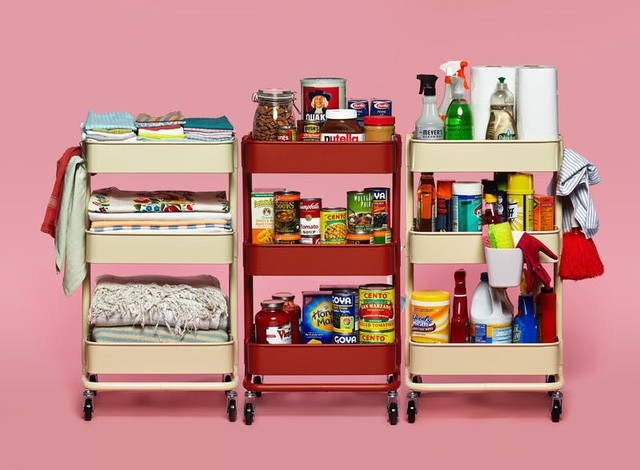 Bí kíp sắp xếp căn bếp gọn gàng mà không cần cabinet chứa đồ
