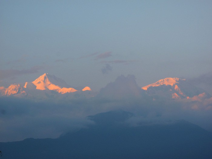 Đến Sarangkot ngắm b&igrave;nh minh tr&ecirc;n d&atilde;y Himalaya - Ảnh 5.
