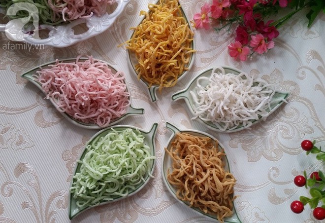 Tết này làm mứt dừa non ngũ sắc vừa đẹp vừa ngon!