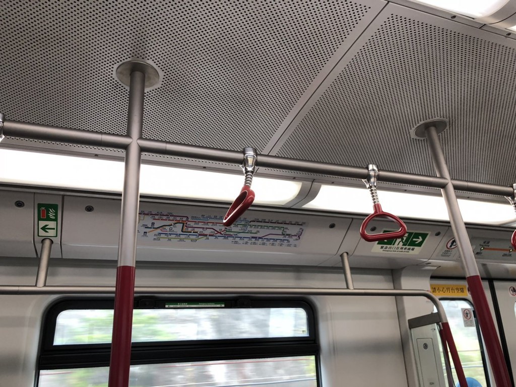Vì sao khách nước ngoài mê tàu điện ngầm Hong Kong? - Ảnh 9.