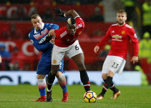 Lập 3 si&ecirc;u phẩm, Man Unitedđ&egrave; bẹp Stoke City ở Old Trafford - Ảnh 5.