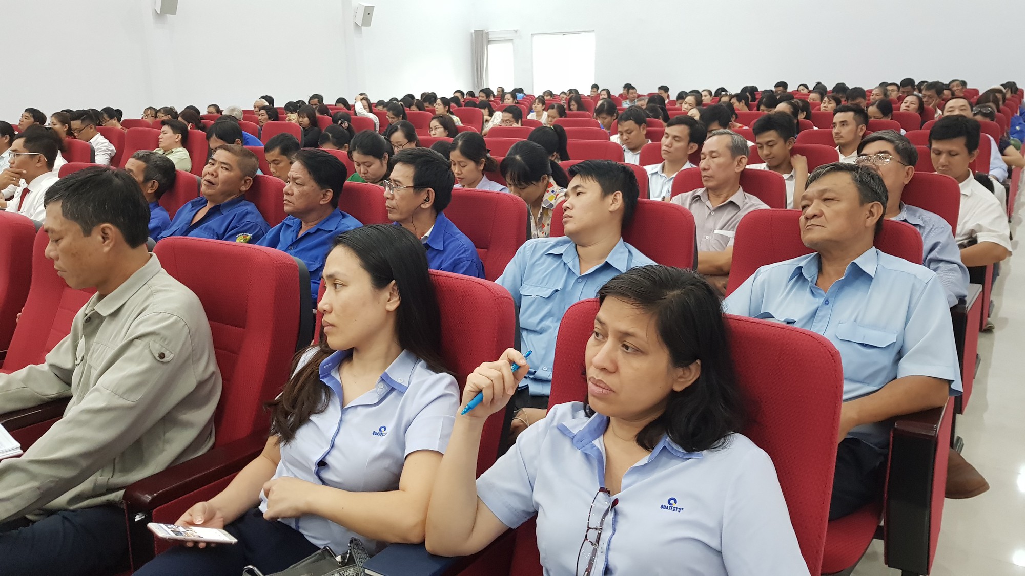 Triển khai nghị quyết của Đảng cho CNVC-LĐ