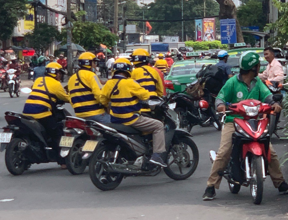 Ứng dụng gọi xe c&ocirc;ng nghệ đua khuyến mại để k&eacute;o kh&aacute;ch, t&agrave;i xế - Ảnh 2.