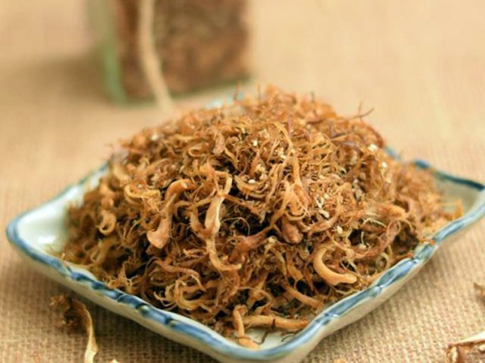 Ruốc nấm gợi nhớ tuổi thơ tr&ecirc;n triền đ&ecirc; đầy cỏ - Ảnh 2.
