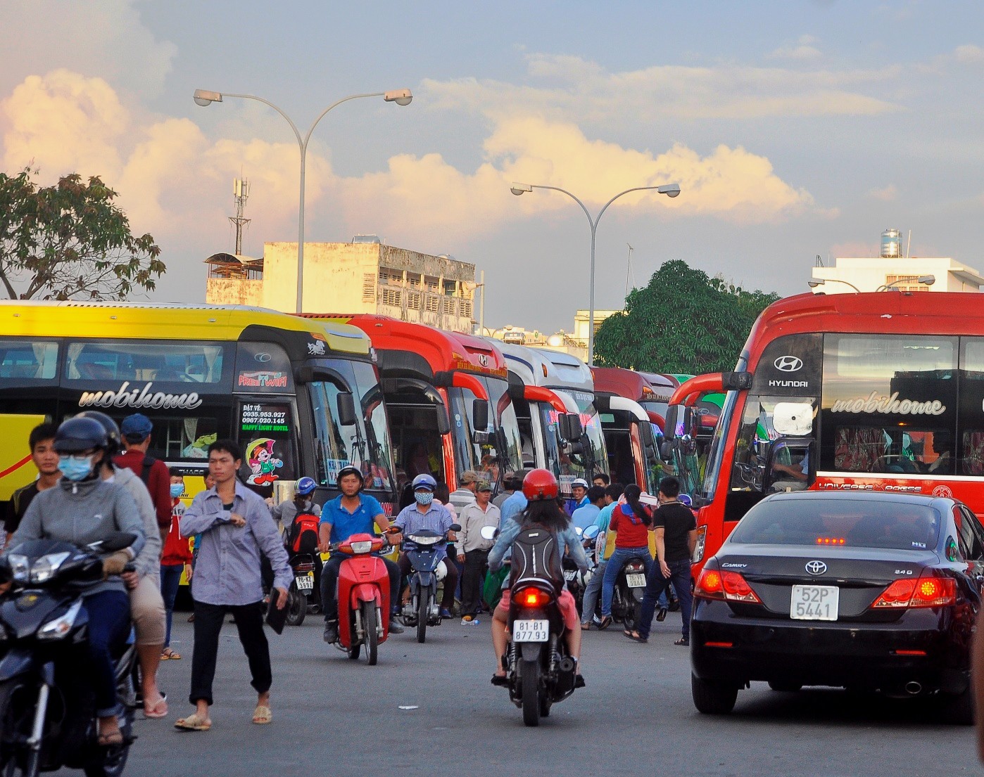 Công ty Phương Trang nói có hiện tượng đầu cơ vé xe Tết