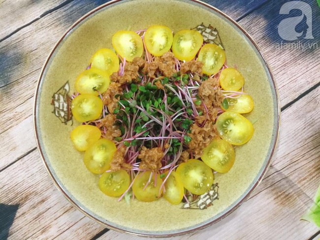 Thực đơn ăn ki&ecirc;ng với 2 m&oacute;n salad ngon miễn b&agrave;n - Ảnh 2.