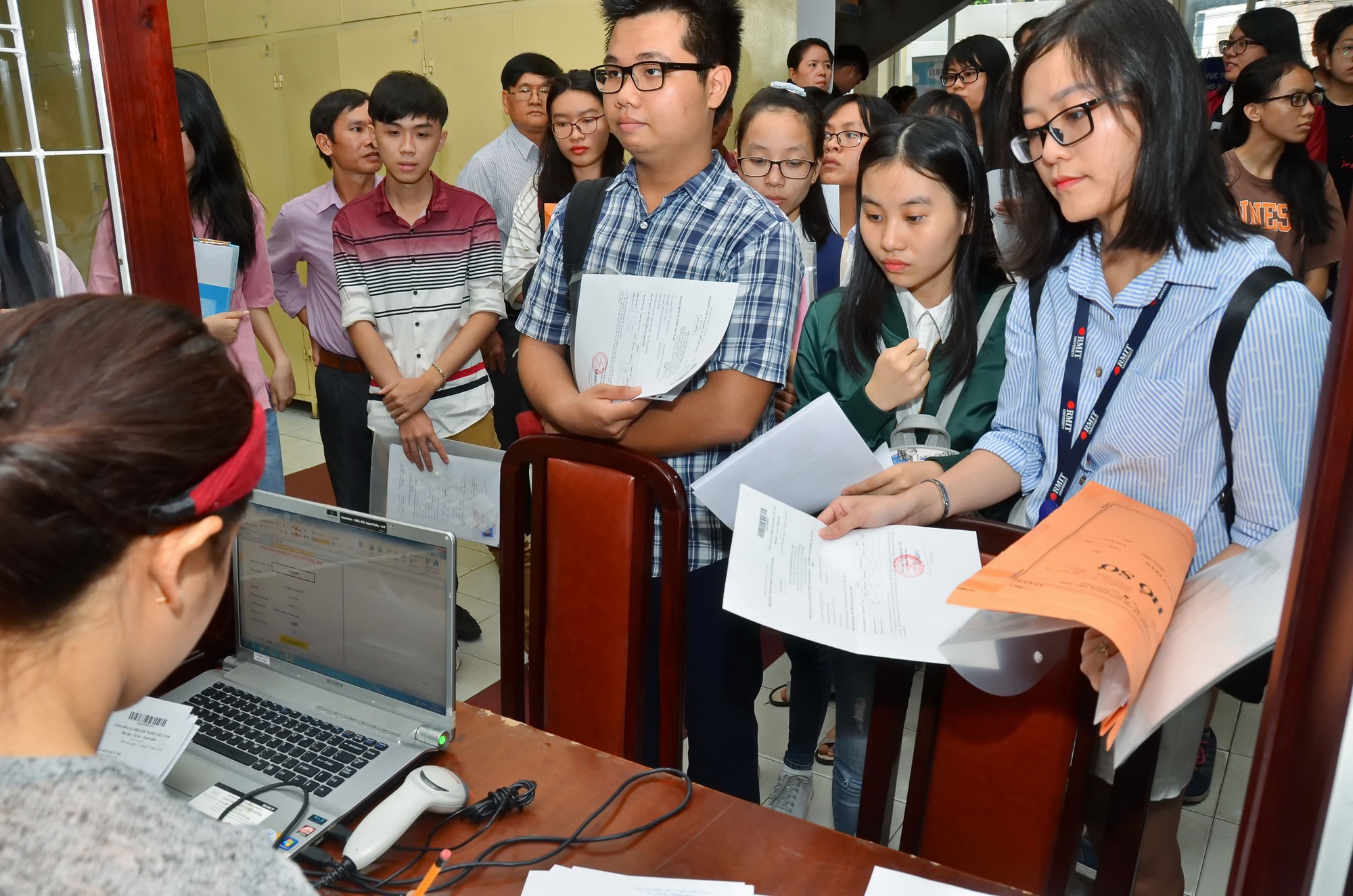 Đổi ngành khi đang học ĐH được không?