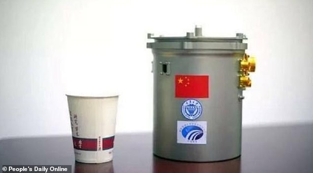 Hạt b&ocirc;ng Trung Quốc trồng tr&ecirc;n mặt trăng nảy mầm - Ảnh 2.