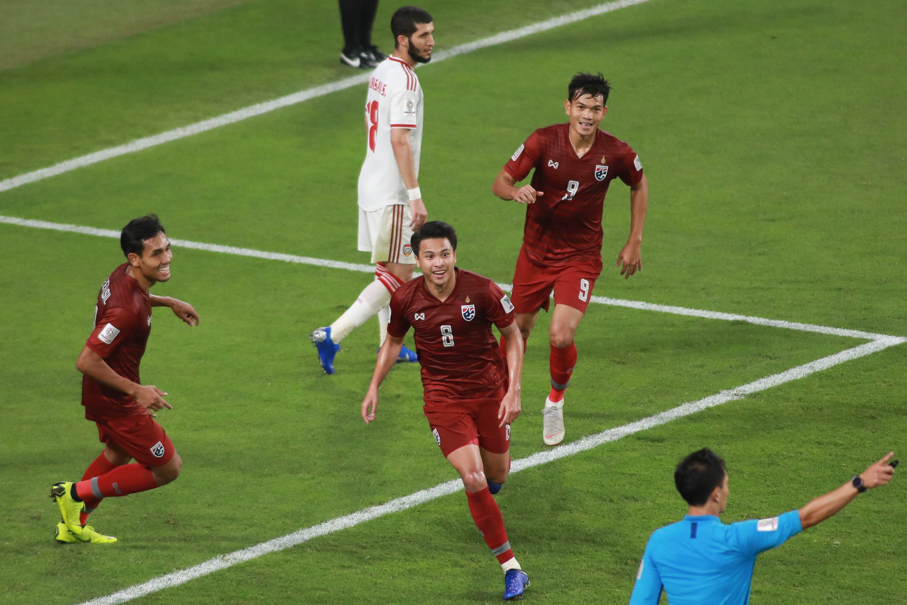 Thái Lan cầm hòa UAE, Bahrain loại Ấn Độ