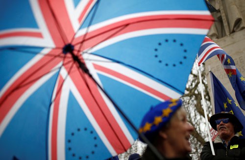 Hỗn loạn vì Brexit